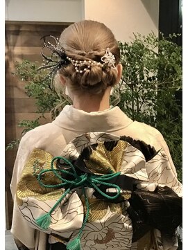 ブルーム ヘア デザイン(bloom hair design) 成人式アップスタイル