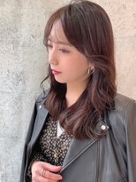 顔周り　韓国巻き　ミディアムレイヤー　シースルーバング