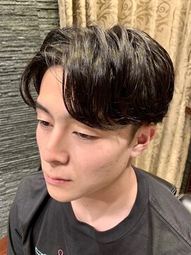 ヒロギンザ 御茶ノ水店(HIRO GINZA) センターパートスタイル