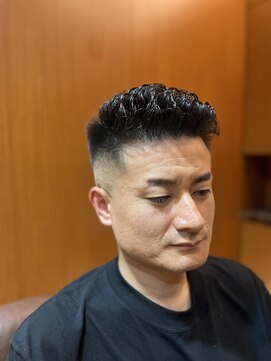 ヘアモード キクチ 銀座店 濡れパンショートスキンフェード〈理容室〉