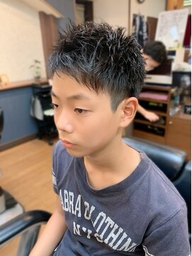 ヘアーワークス ブレーヴ(HAIR WORKS BRAVE) チャイルドカット