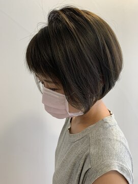 ライフ 住道店(Lyfe) ショートボブ夏オリーブベージュ_前髪ワイドバング_309