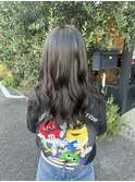 オリーブベージュ