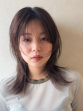 エン(en,) レイヤーカット/ウルフレイヤー/シアーグレージュ