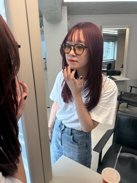 エウペ 渋谷(WEUPE) 斜めバング/グレージュカラー/デザインカラー/シルキーベージュ