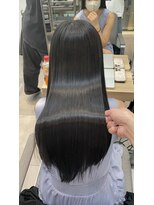 エラ(Ella)&nbsp;黒髪×髪質改善で圧倒的ツヤ髪へ