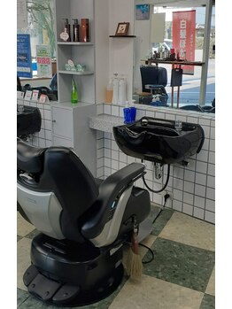 おしゃれハウス シン(おしゃれハウス Shin)の写真/【朝霧台駅/理容室】気になる白髪もしっかりカバーしませんか？白髪が気になり始めた方にも◎