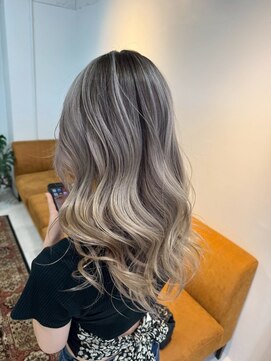 メリー オオサカ(Merly Osaka) バレイヤージュ