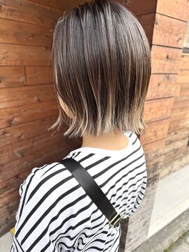 ルーナヘアー(LUNA hair) バレイヤージュ ボブ ブリーチ 切りっぱなしボブ 10代20代30代