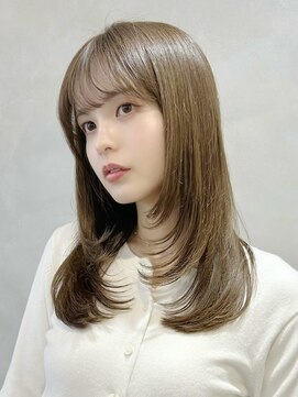 フォト イケブクロ(foto IKEBUKURO) ミディアムレイヤー/顔まわりカット/赤み消しカラー/池袋