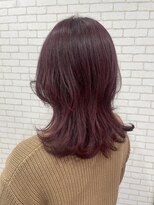 ブルーミー(BLOOMY)&nbsp;トップにレイヤーをいれて軽く。普段のお手入れも楽です！