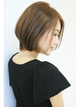 ラグエル(RAGUEL)の写真/きれいなフォルムのショートボブです。大人の女性やショートが初めての方にもおすすめです！