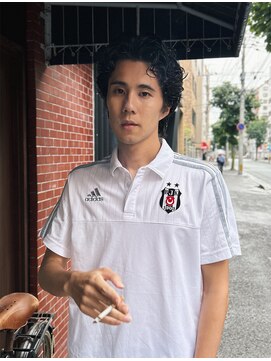 カムレイド フォー ライフ(COMRADE 4 LIFE) 海外風 サーファー カーリーパーマ メンズカット メンズパーマ