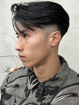 ニコ トウキョウ 渋谷(nico TOKYO)&nbsp;刈り上げセンターパートテーパーフェードカットニュアンスパーマ