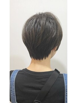 アミル(AMIL) ショートスタイル