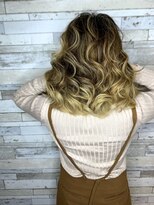 サラ キョウゴク トウキョウ(SALA KYOGOKU TOKYO)&nbsp;京極琉　筋感カラー　多彩ブロンド