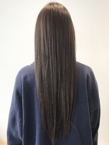 サニーズ(SUNNY'S by CONKS)&nbsp;アッシュカラーのナチュラルストレートロング