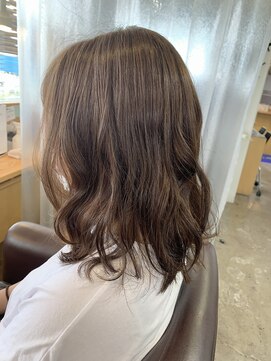 ヘアーズ ブルーヘブン(HAIR'S BLUE HEAVEN) 透明感beige