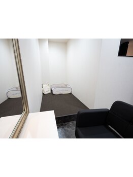 ゆっくりと過ごせる空間で、お子様連れでも周りを気にせずリラックスできる♪お子様連れの方も大歓迎です！