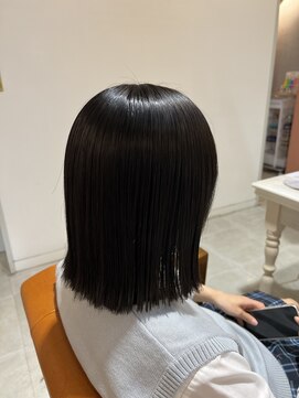 アプリ バイ リアン 浦和(appri by Rien) 切りっぱなしボブ/縮毛矯正/髪質改善/ULTOWA/浦和/浦和駅