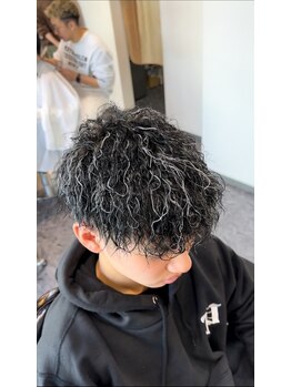 パーマやカラー等も含め流行のstyleに対応できます！再現性が高く,忙しい朝も簡単にセットできるスタイルを