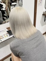 ラック 津田沼(LUCK)&nbsp;ホワイトベージュ/シルバー/ブリーチ/ケアブリーチ/津田沼