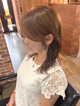 ヴィップルーム(viproom) 大人ボブレイヤーカットアッシュカラーダブルカラーおしゃれ女子