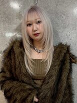 エゴ 池袋(EGO) ロングウルフ ホワイトカラー ホワイトグレージュ ブロンド