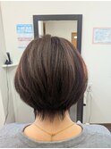 襟足スッキリ大人可愛いショートボブ