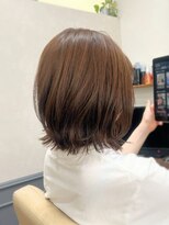 カミケン 清明店(kamiken.) ナチュラルなのに垢抜ける。柔らかさを引き出すカット・カラー