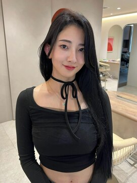 ジーナ  札幌大通(Zina) 髪質改善＊ダークブルー＊レイヤーストレート＊美髪【Zina札幌】