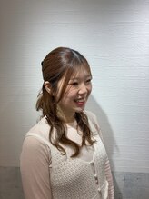ウォークヘアーリリィ(Walk hair lily) 星久保 麻里亜