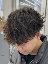オーバル ジングウマエ(OVARL jingumae)&nbsp;波巻きシャドウパーマラウンドマッシュ