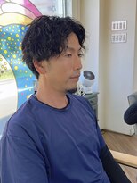 バーチ ウシワカマル(BIRCH ushiwakamaru)&nbsp;函南Ｎｏ.1センターパート×ツイストスパイラルパーマ