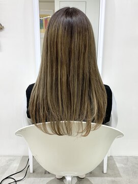 フォーク FOLK 【FOLK】サロンスタイル・ハイトーンロング♪ワンブリーチ