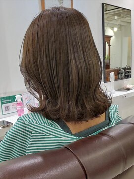 インビテーション(invitation) オリーブグレージュ