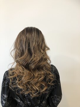 ヘアーラヴワン 足利(hair love One) 外国人風セレブハイライト
