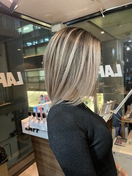 ラフ(LAFF) #黒髪#ボブルフ#ネビージュ#小顔#ワンレン