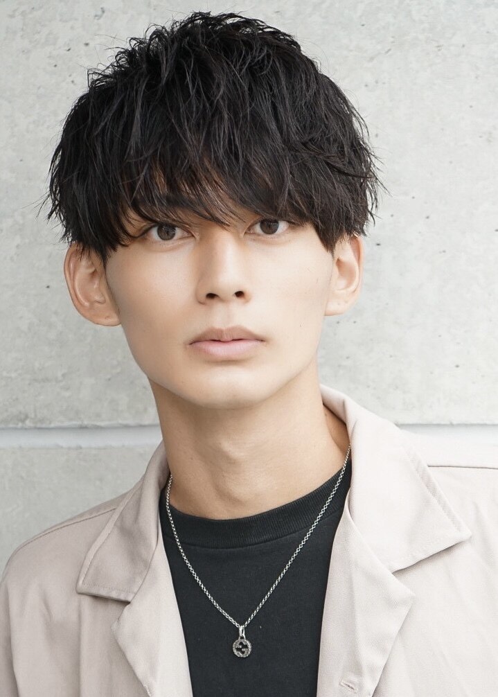 【新規限定】カット+炭酸シャンプー\4500〜