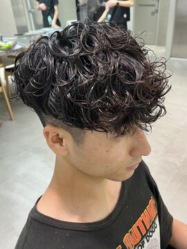 フィフス 天神大名(fifth) スペインカールフェードツイストスパイラルパーマ波巻きパーマ