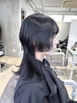 シーン(seen)&nbsp;クラゲウルフレイヤーカット中性ウルフカット　黒髪　アッシュ