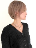 ハイライト白髪ぼかしダブルカラーインナーカラーショートボブ