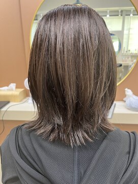 アオ 花咲町(a-o) 大人ミディアムレイヤー♪