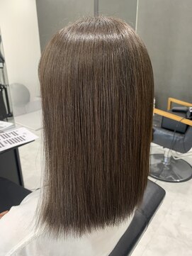 ディティール(Detail) 艶ミディアム×ダークブルージュ