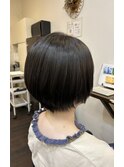ショートボブ