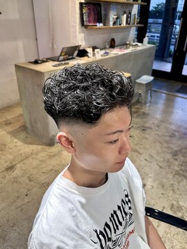 ザデイ カットアンドカルチャーショップ(THE DAY CUT&CULTURE SHOP) 極道パーマ