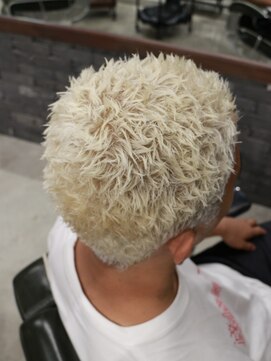 スリーセント 栄(3/cent) イージードリル/スパイキーベリーショート/ホワイトブロンド