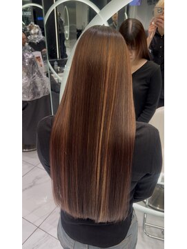 レディアル 渋谷(REDEAL) ブリーチ縮毛矯正