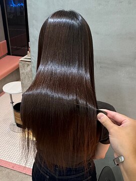 ロンドポレール 北千住(Lond polaire) オリーブグレー/韓国風巻き/レイヤーカット/髪質改善/縮毛矯正