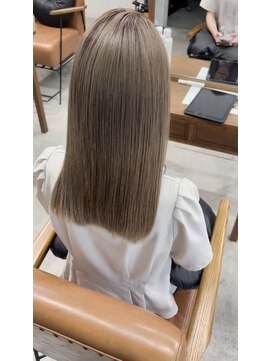 ニコル(Nicoru*) ブリーチ履歴を活かした明るめグレージュ SON